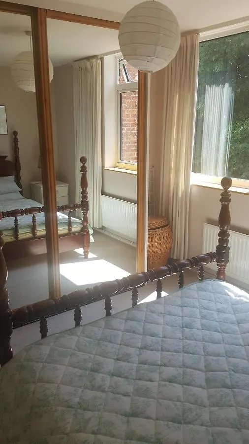 קאמברידג' 38 Cambanks 2 Double Bedroom Apartment